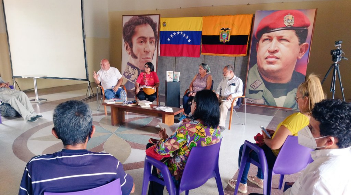 Barineses celebran llegada de la 17ª Filven a cuna del Comandante Hugo Chávez