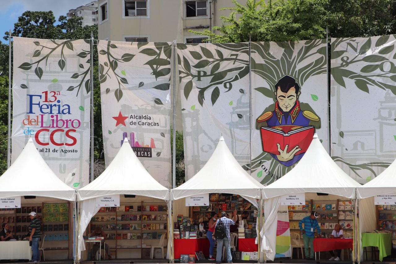 Editoriales del Ministerio de Cultura presentan sus títulos en 13ª Feria del Libro de Caracas