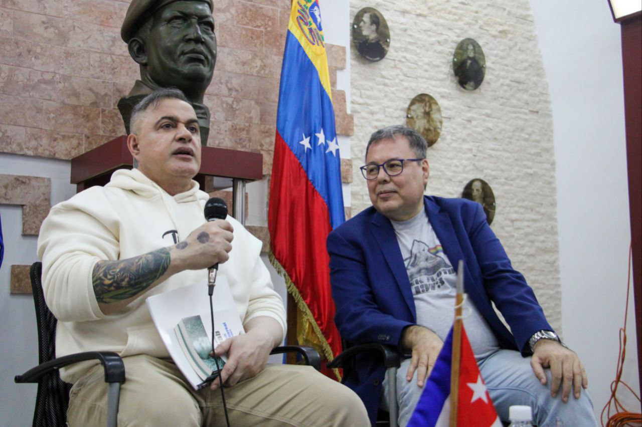 Tarek William Saab y Gustavo Pereira presentan sus poemarios en 31ª Feria del Libro de La Habana