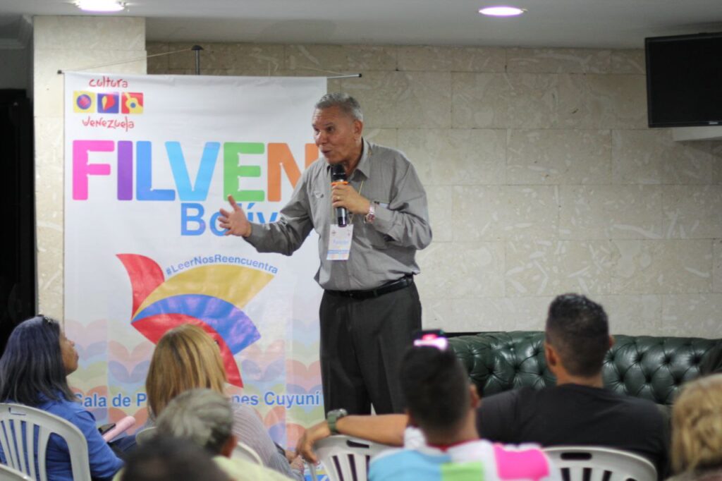 Escritor Antonio Valdez destaca trascendencia histórica de la Campaña de Guayana durante la 19.ª Filven Bolívar