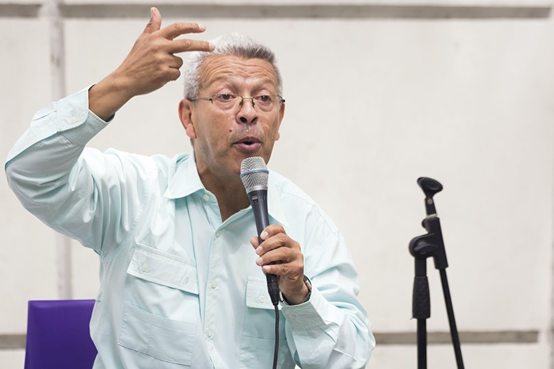 CENAL insta a promover la lectura en común para combatir la guerra cultural