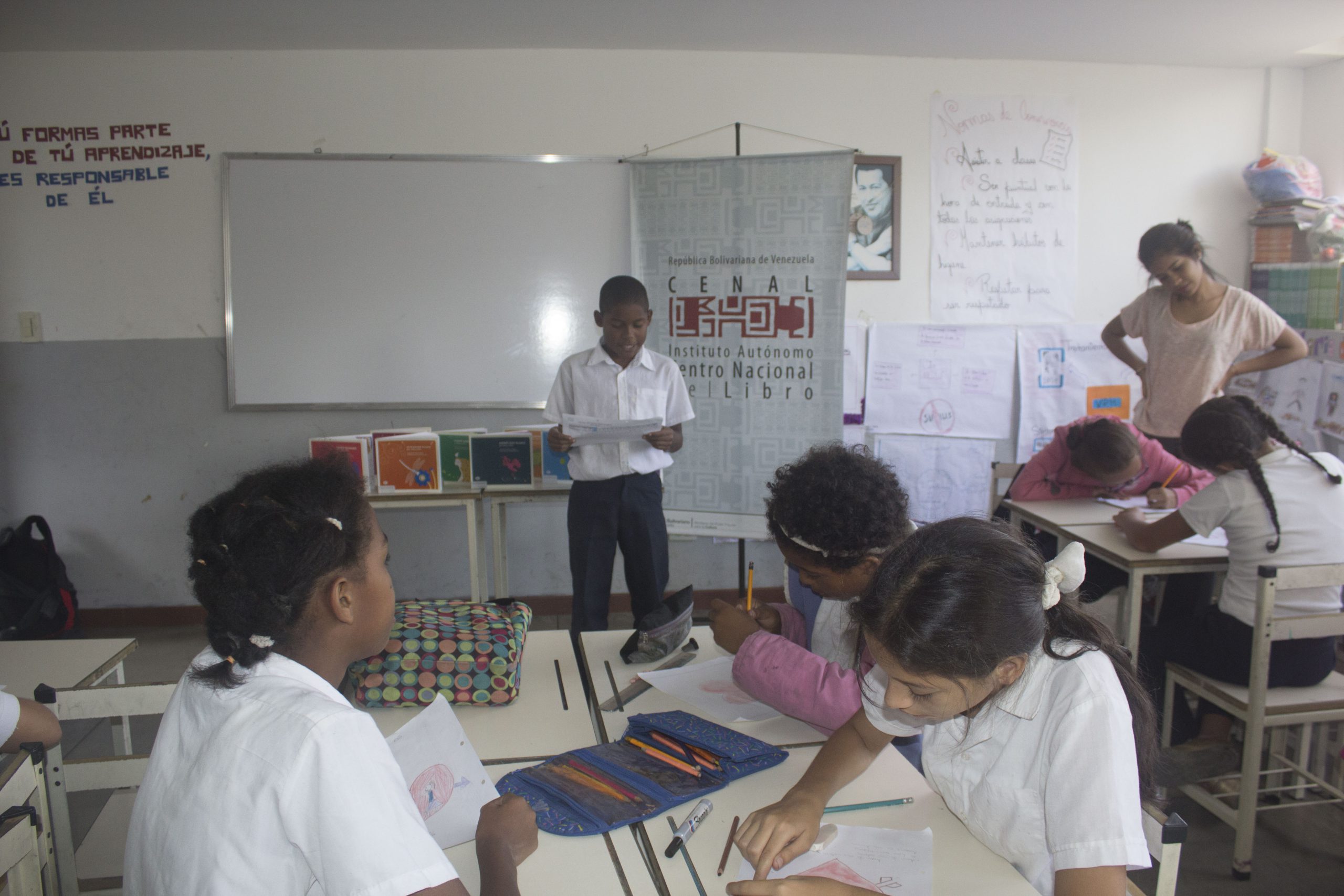 CENAL llevó su Colección Infantil a Escuela del centro de Caracas