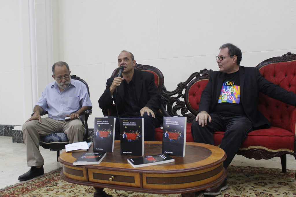Filven 2018 presentó libro “Gracias, medios de comunicación” del periodista Raúl Cazal