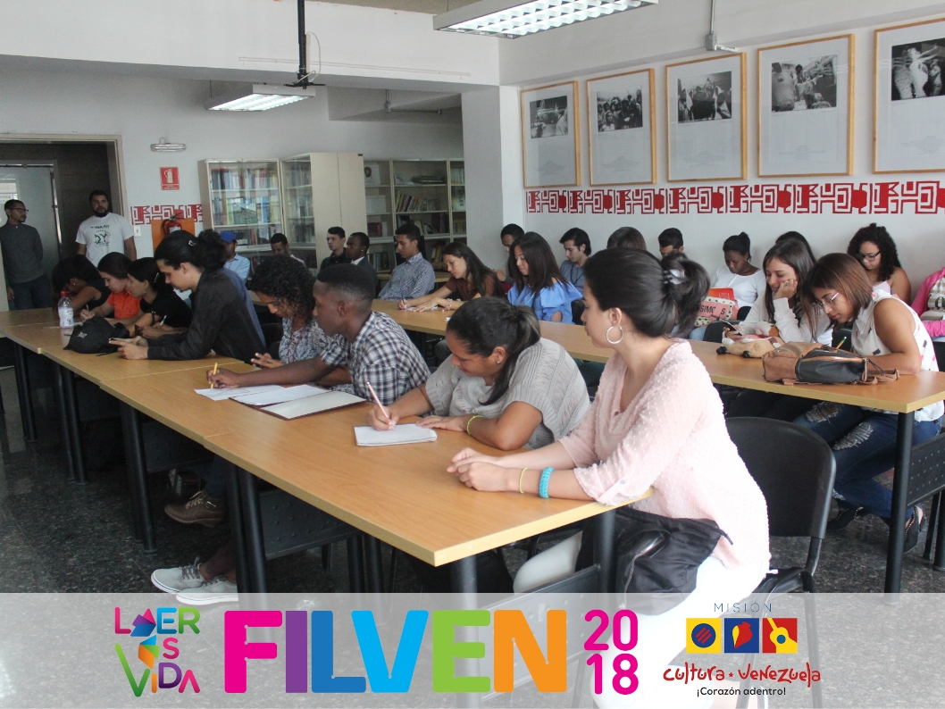 Jóvenes reciben formación para promoción de la lectura en Filven 2018