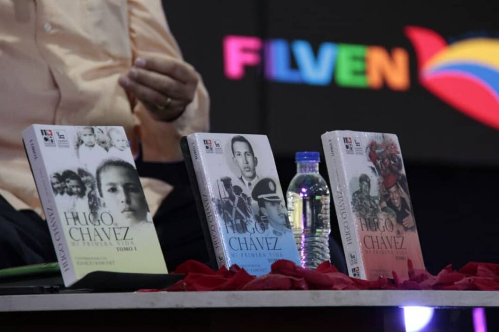 Presentan en la Filven 2023 los tres tomos del libro “Hugo Chávez, mi primera vida”