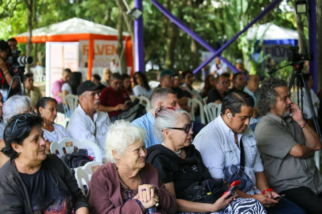 Continúan las presentaciones de libros y homenajes en la Filven 2023