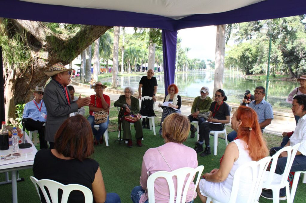 I Coloquio Internacional Narrativas de Fronteras muestra nuevas ópticas del hecho cultural