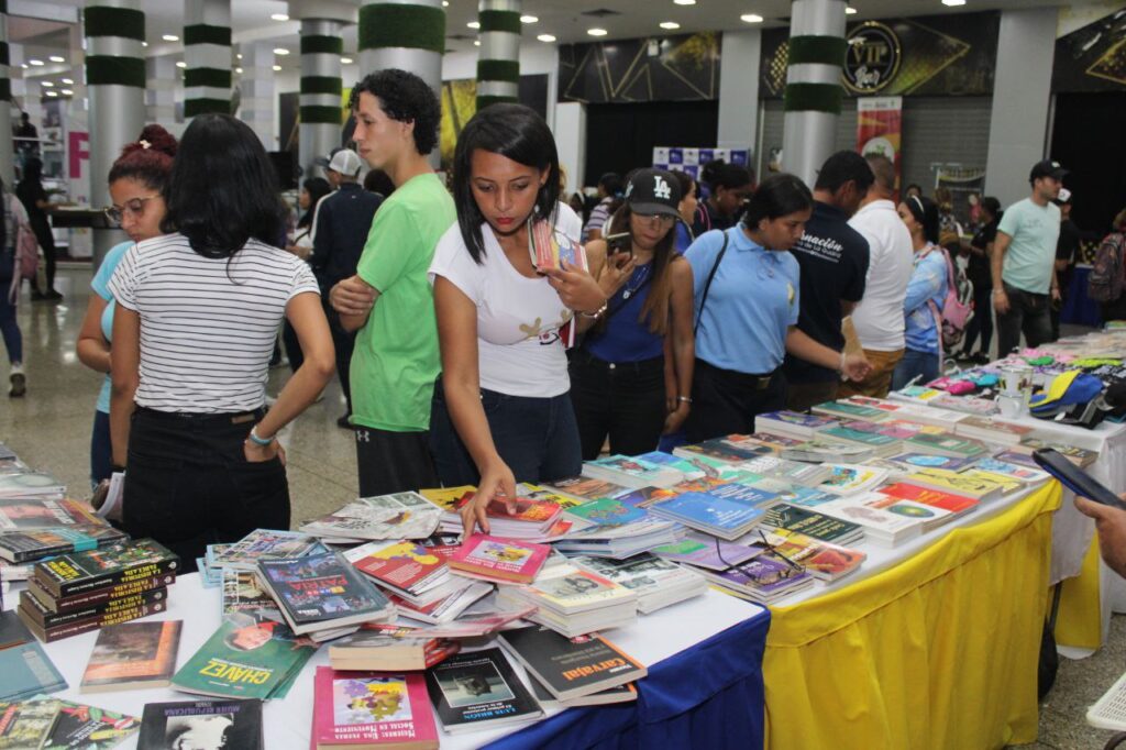 En La Guaira celebraron edición regional de la 20.ª Filven