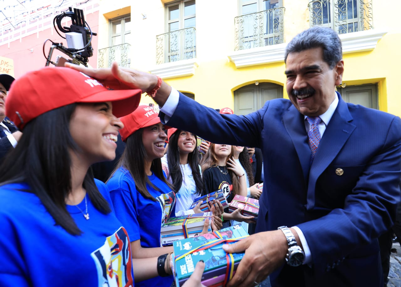Venezuela participa en lanzamiento continental de libros para jóvenes editados por FCE de México