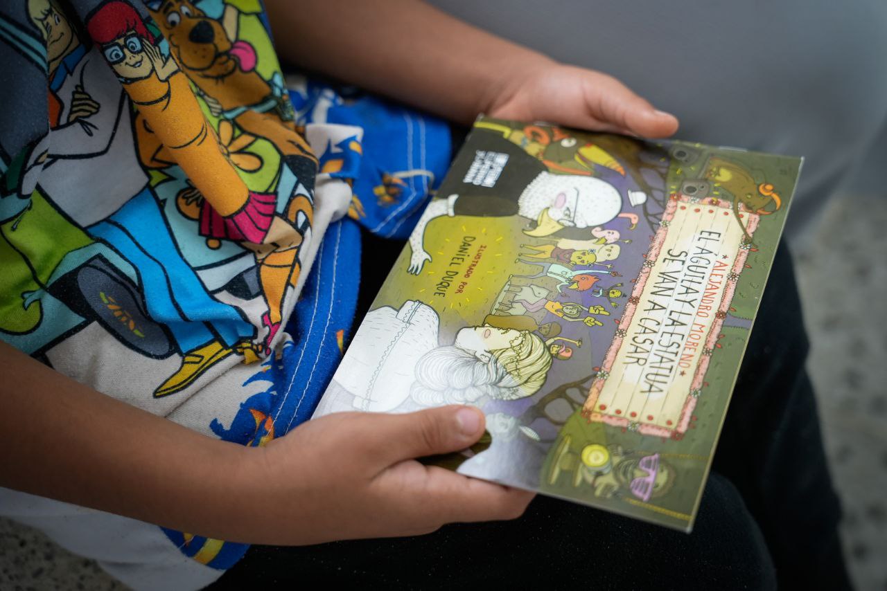 Cenal compartió magia de la literatura en Hospital de Niños J.M. de los Ríos