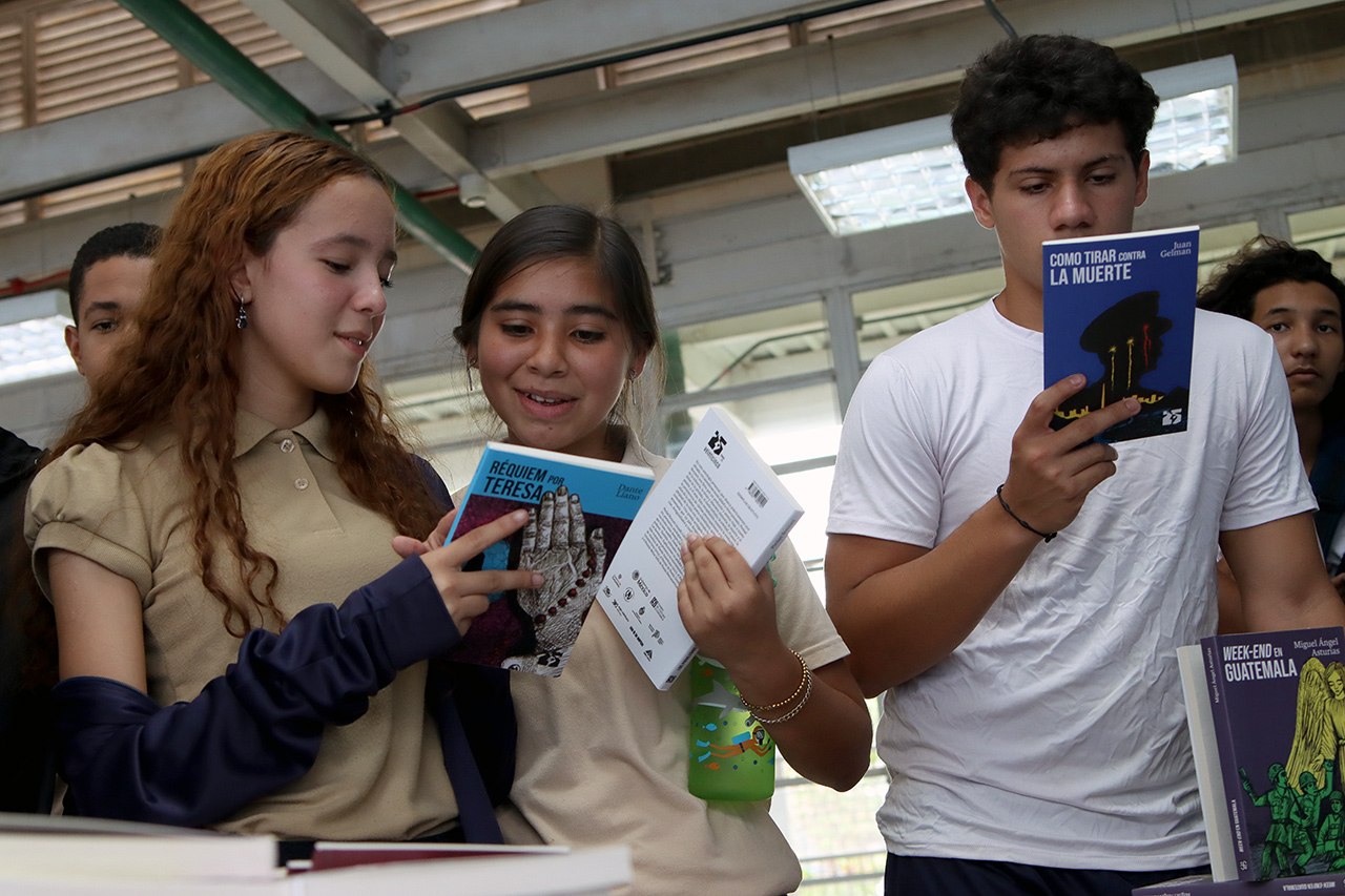 Cenal conecta a jóvenes con identidad latinoamericana a través de la lectura