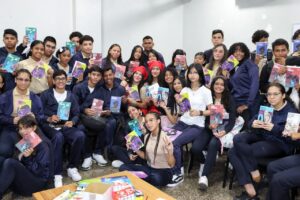 Jóvenes de Antímano se sensibilizan con la literatura